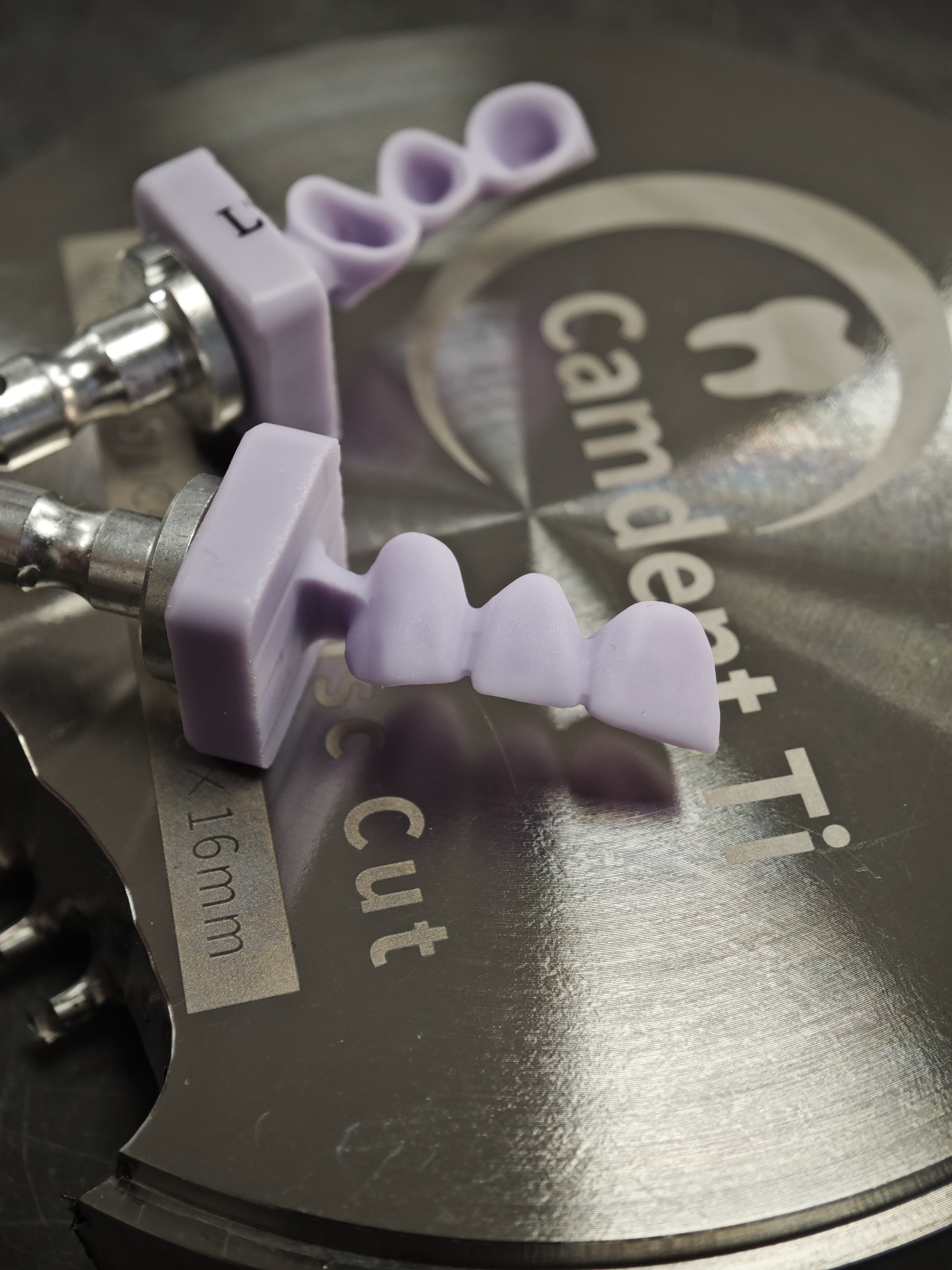 Литиево-дисиликатни възстановявания