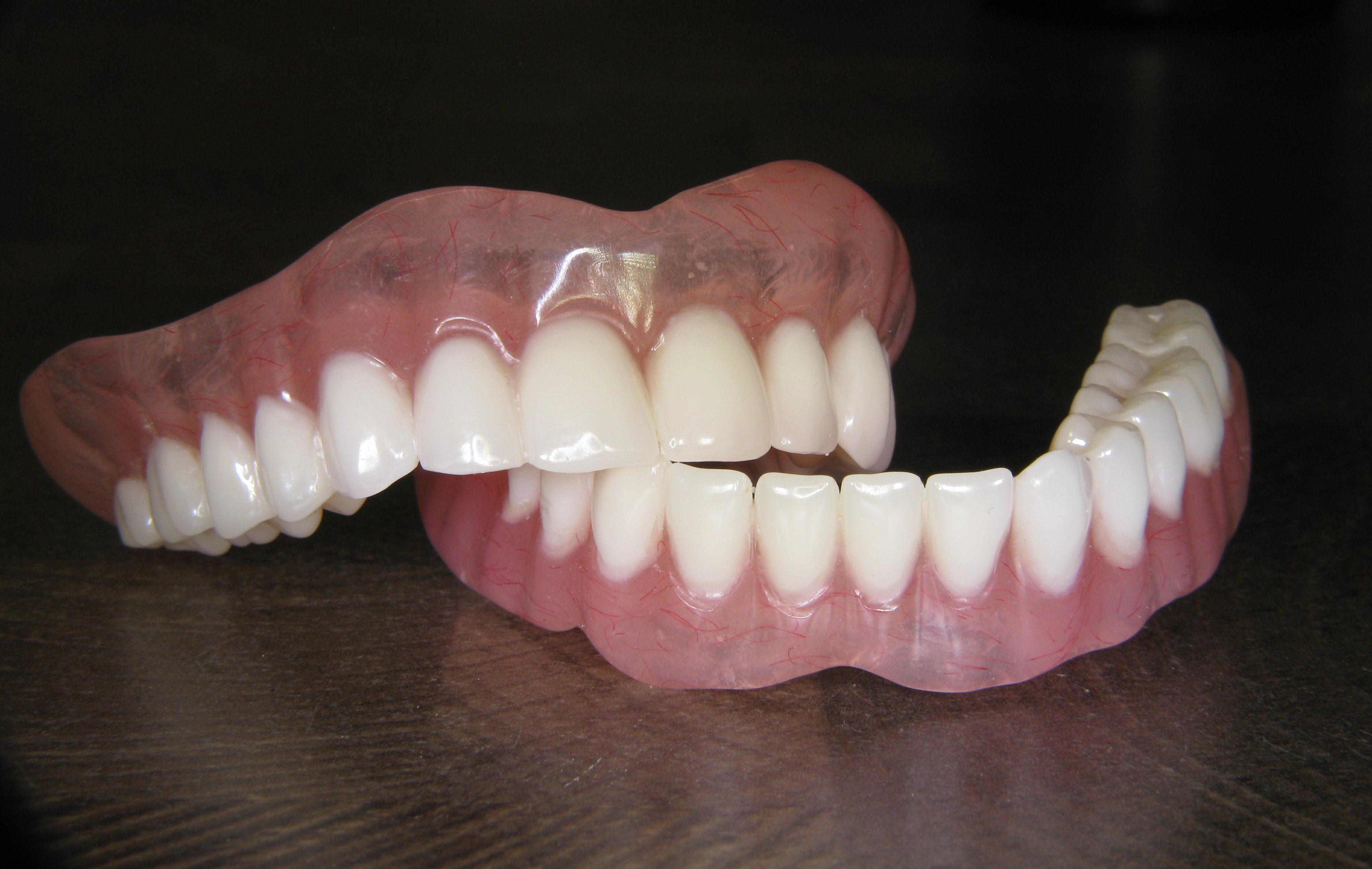 Зъбни протези